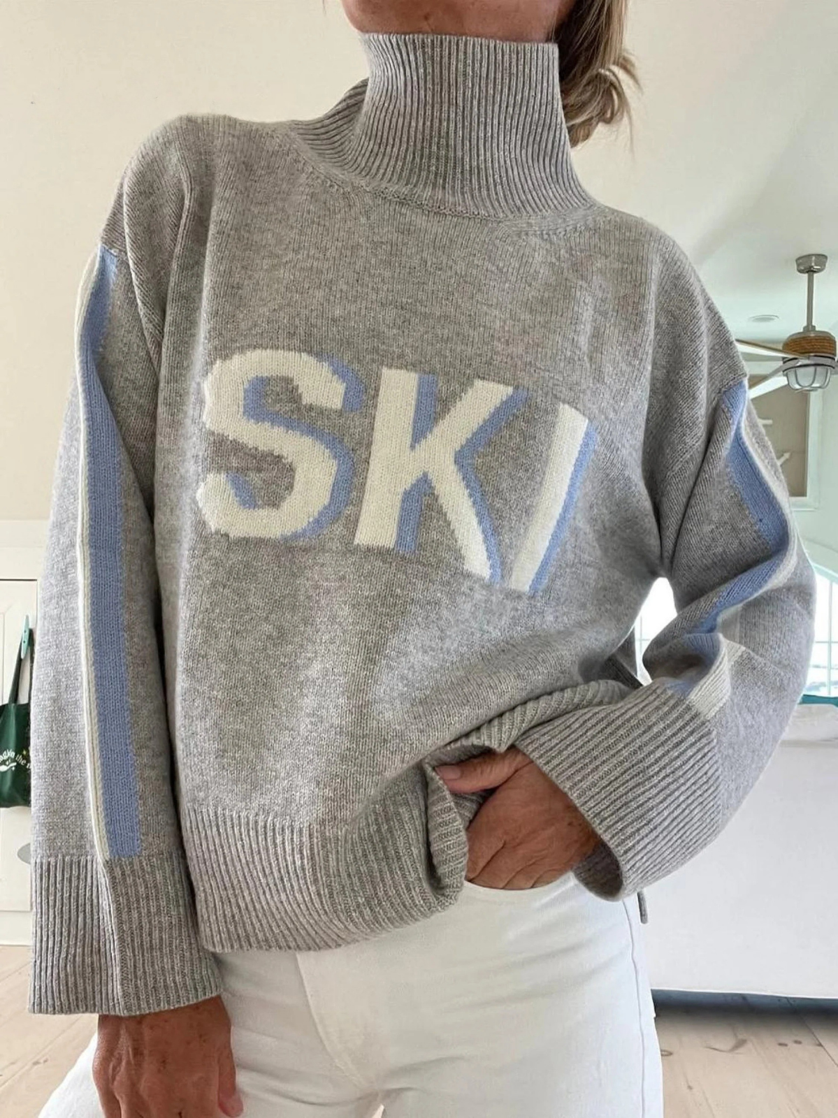 Sharlene – Retro Ski Turtleneck Sweater