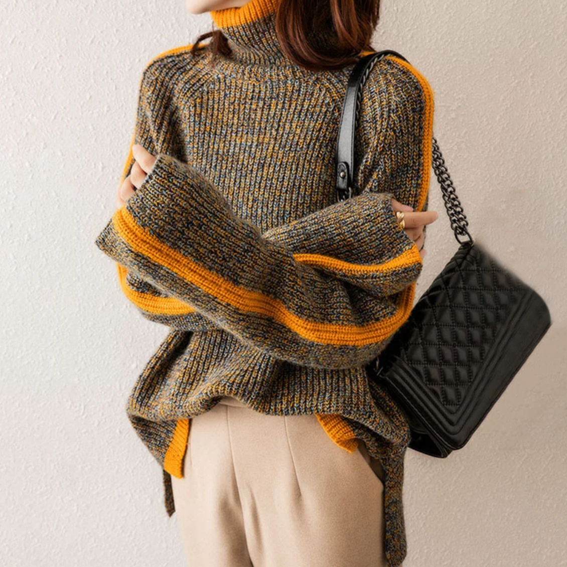 Shannon – Turtleneck Contrast Trim Knit Sweater