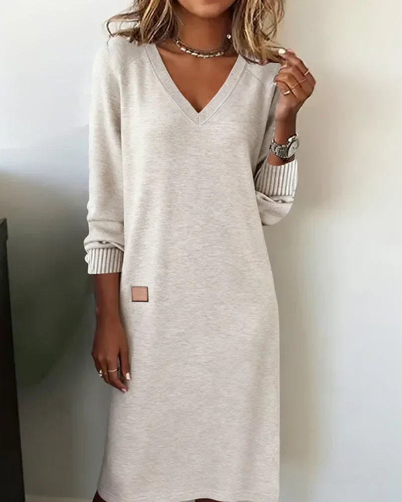Kay – V-Neck Sweater Midi Dress