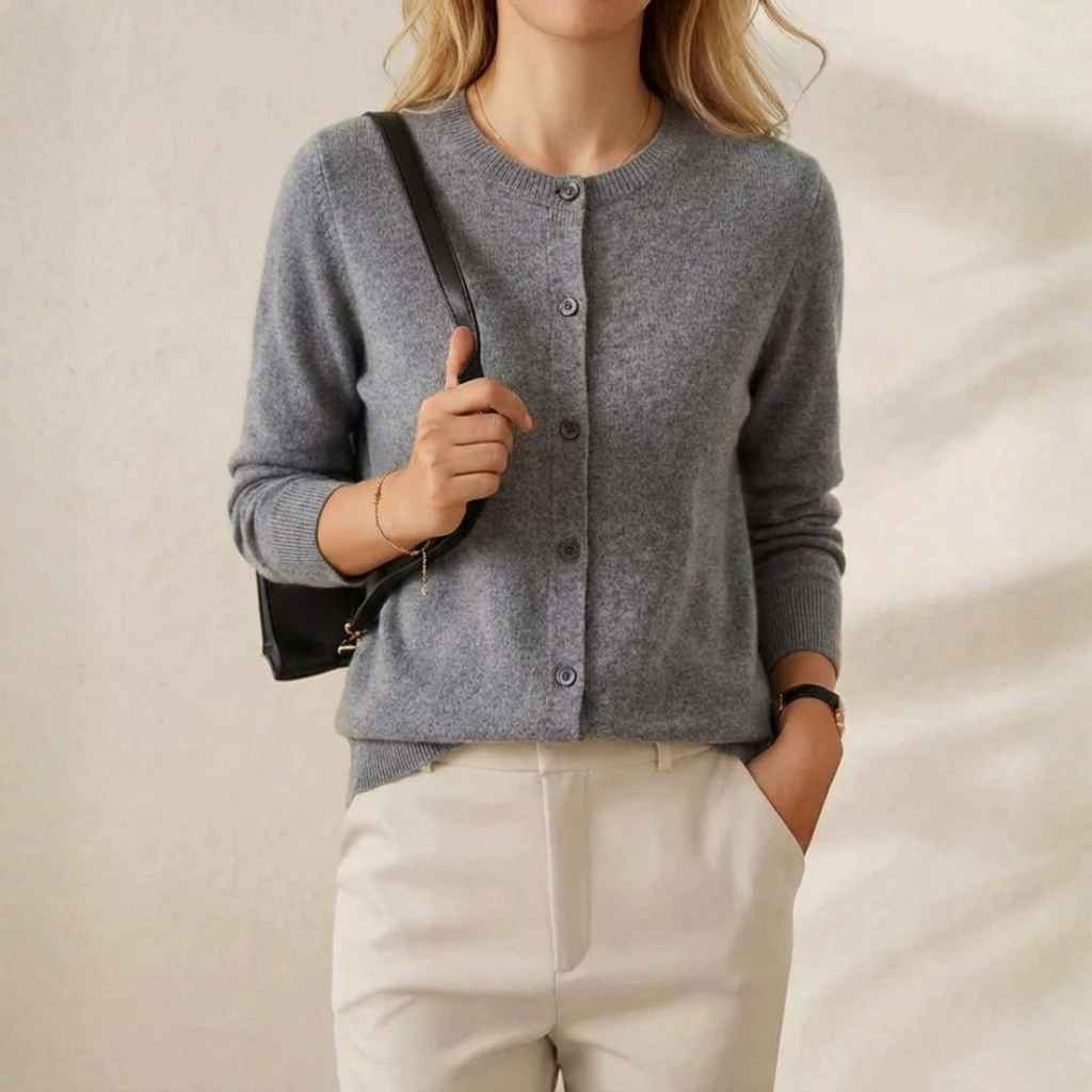 Nellie – Crew Neck Button-Front Knit Cardigan