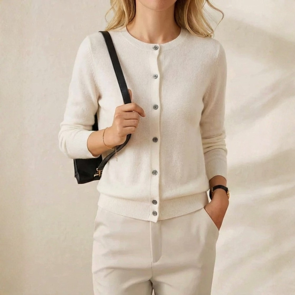 Nellie – Crew Neck Button-Front Knit Cardigan