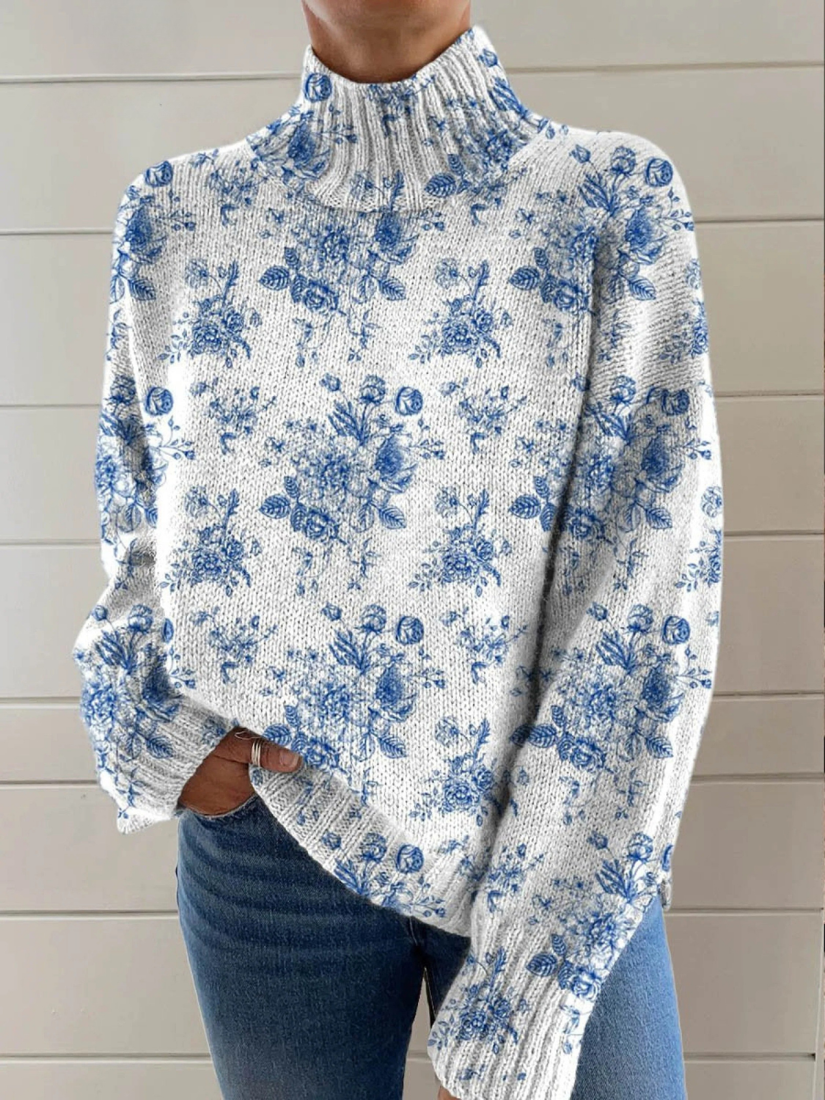 Betty – Floral Print Turtleneck Sweater