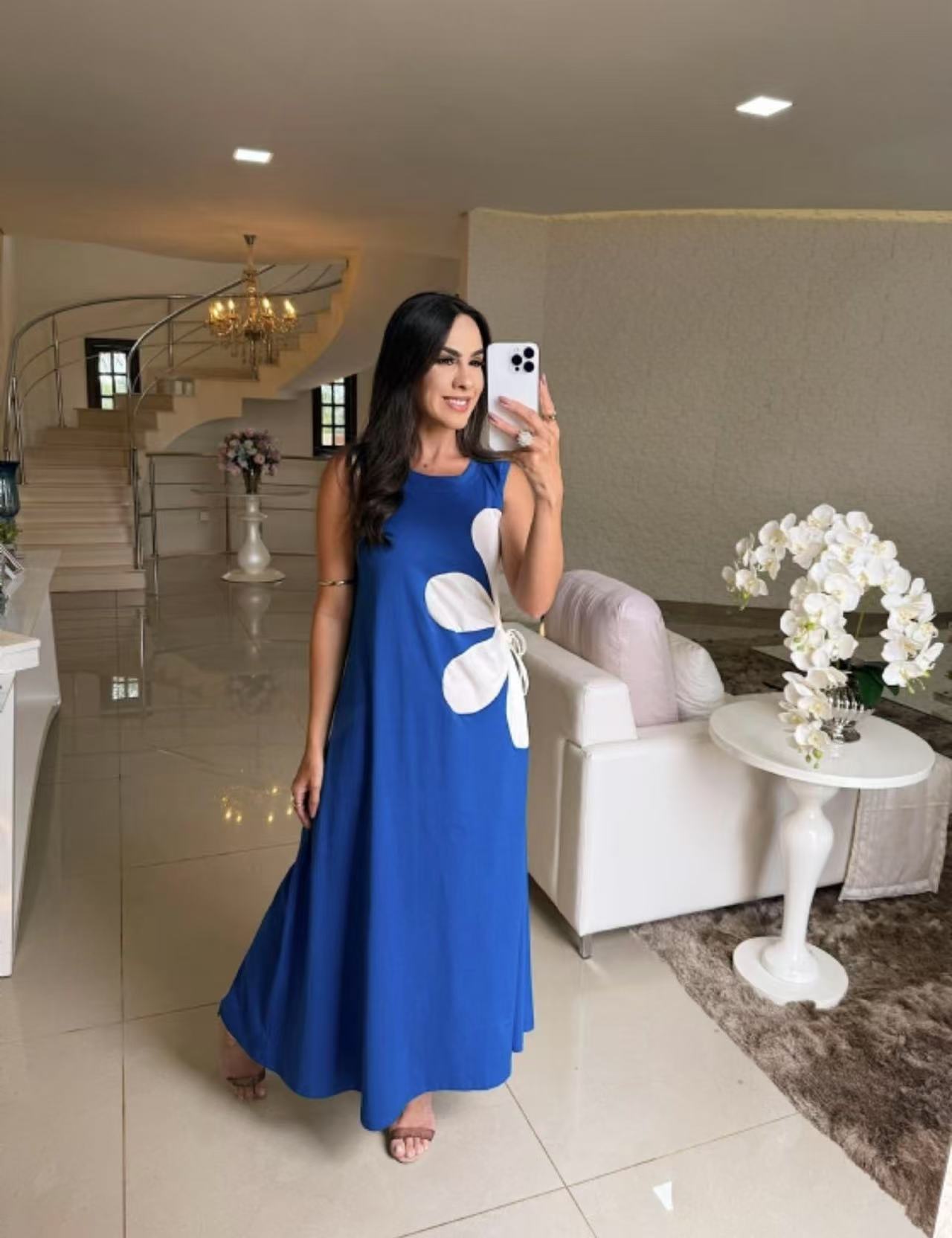 Vicki – Floral Appliqué Sleeveless Maxi Dress