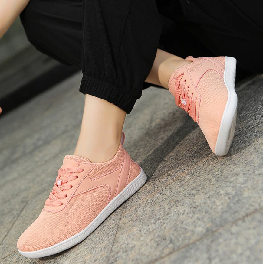 Jacqueline – Lightweight Lace-Up Everyday Sneakers