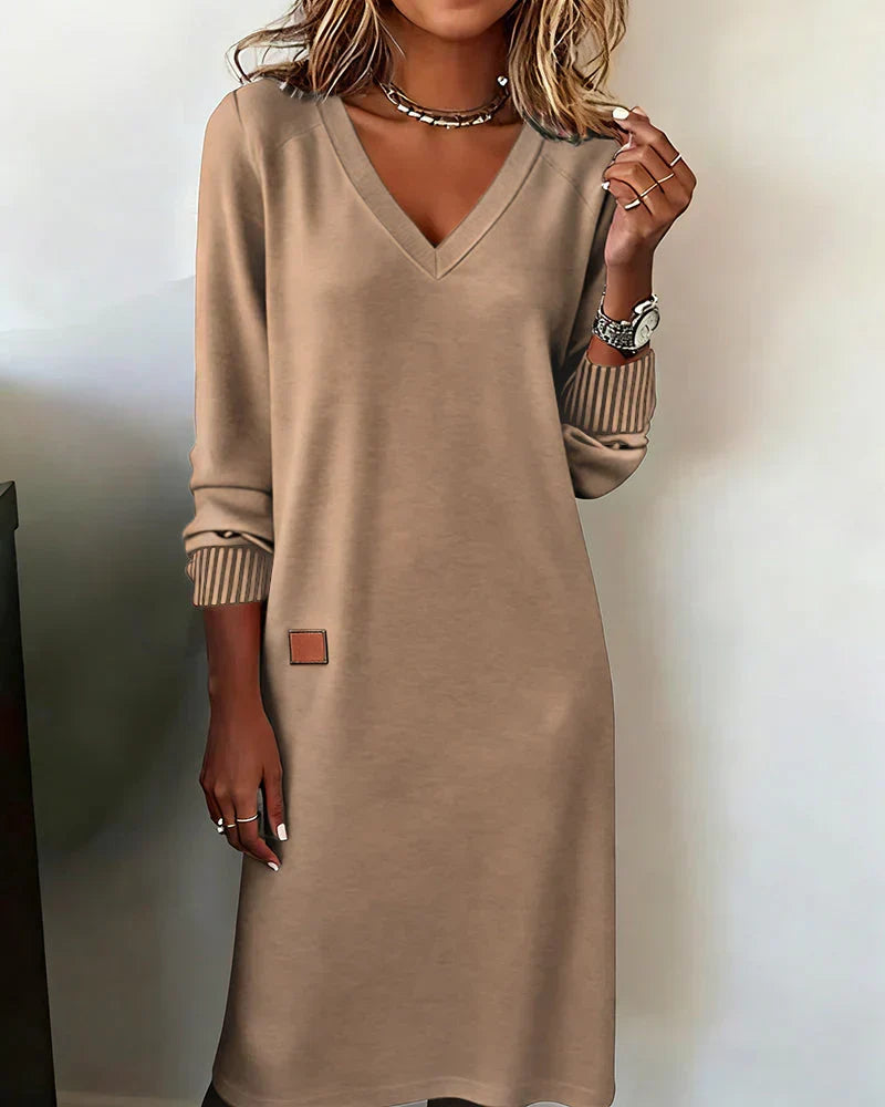 Kay – V-Neck Sweater Midi Dress