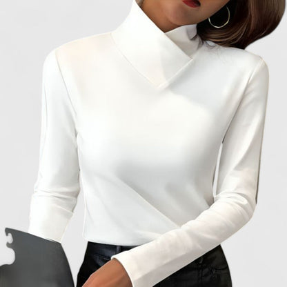 Sylvia – Elegant Fitted Turtleneck Top