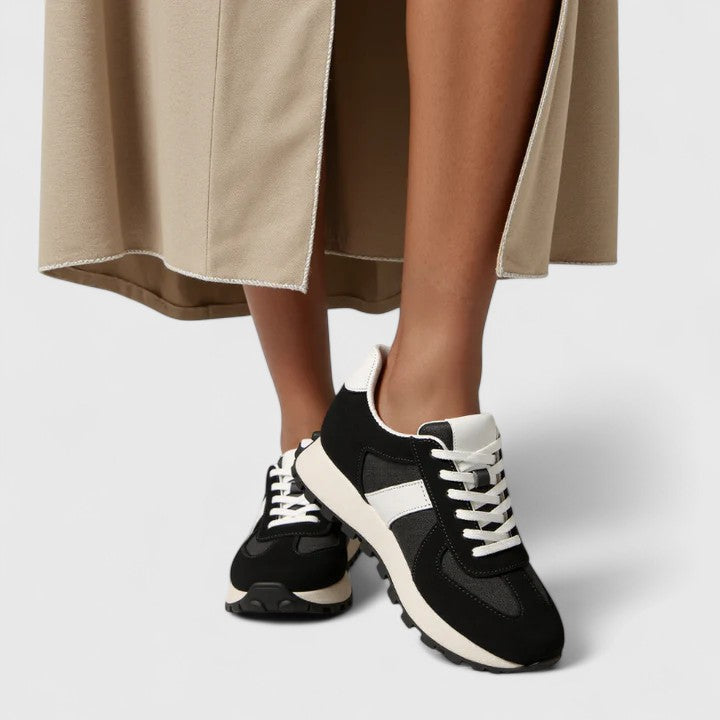 Francesca | Retro Lace-Up Sneakers