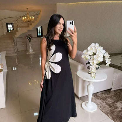 Vicki – Floral Appliqué Sleeveless Maxi Dress