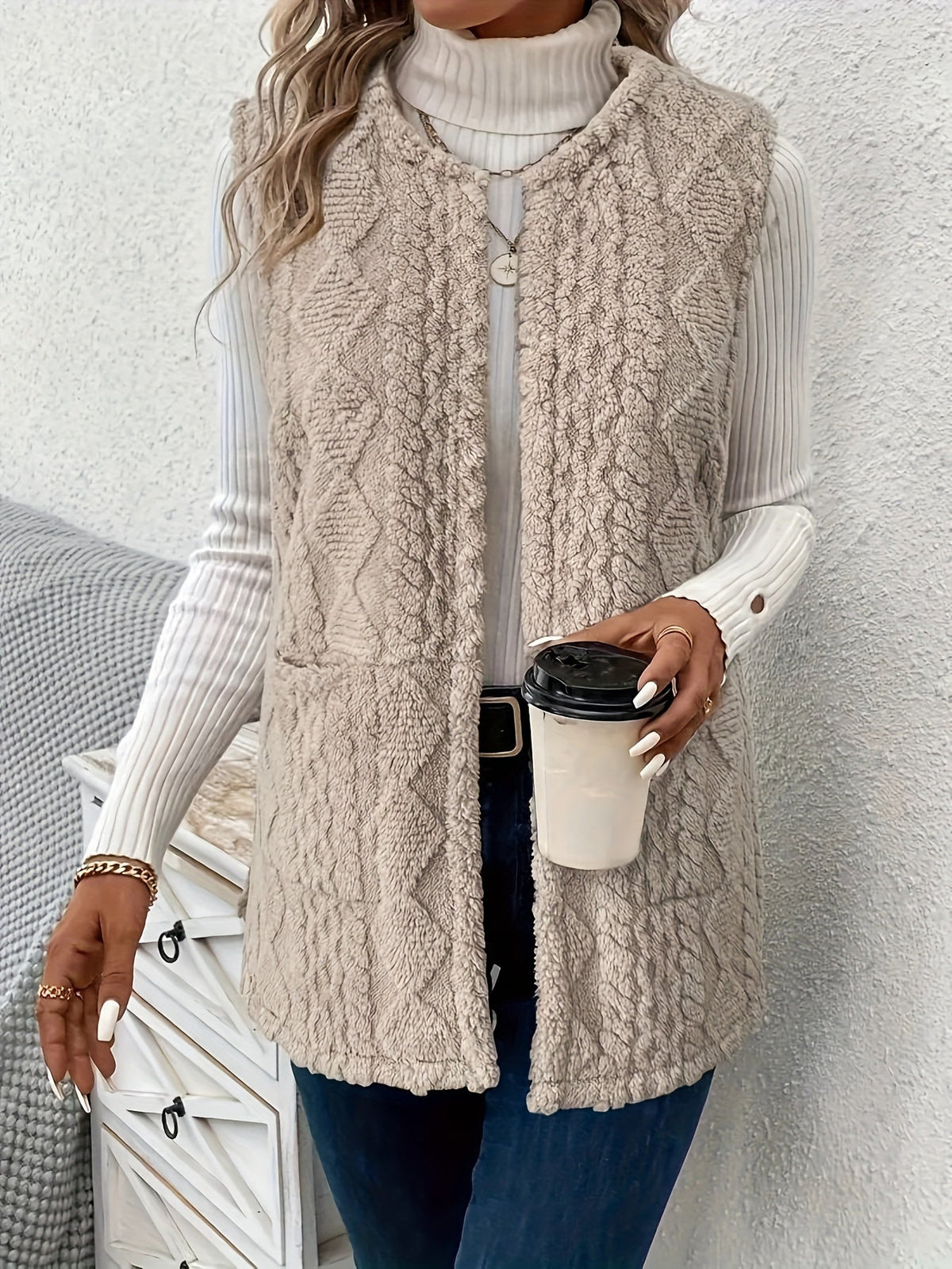 Nita – Longline Textured Sleeveless Vest