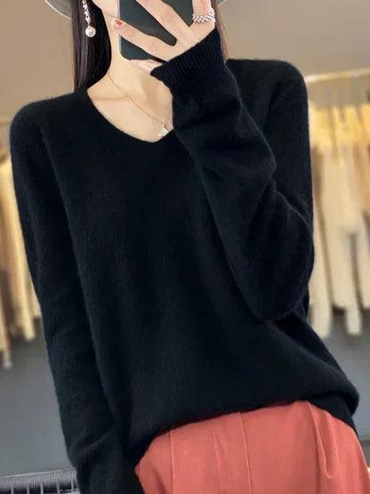 Laverne – Soft Knit Relaxed V-Neck Sweater