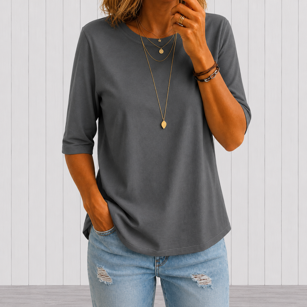 Imogene – Relaxed Three-Quarter Sleeve Top