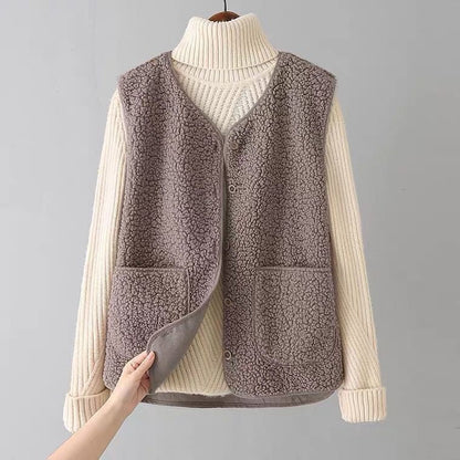 Josephine – Sleeveless Button-Front Vest