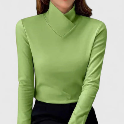 Sylvia – Elegant Fitted Turtleneck Top