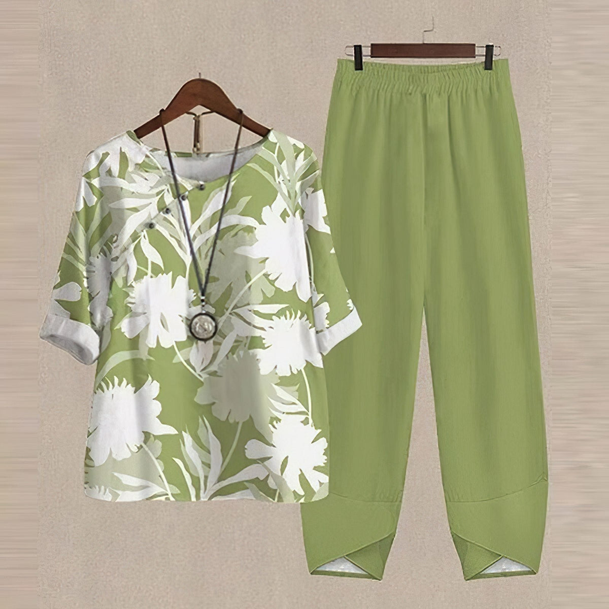 Sabrina – Butterfly Print Relaxed Two-Piece Set
