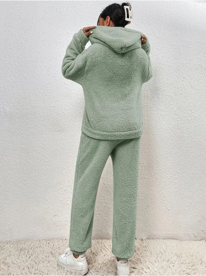 Meredith – Fluffy Hooded Lounge Set
