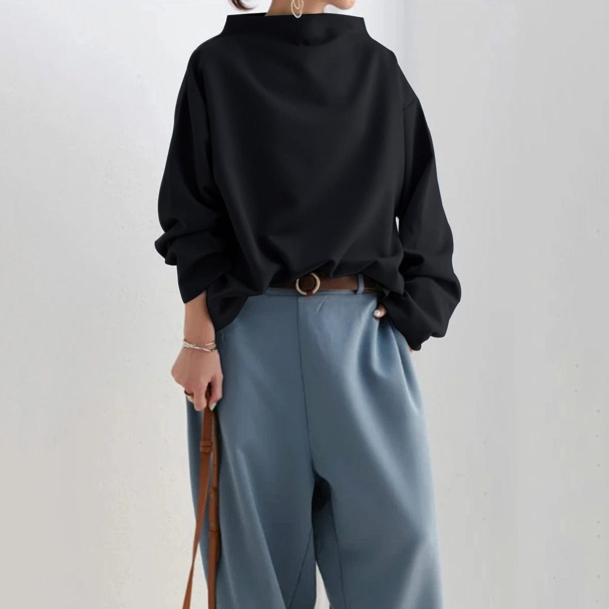 Katherine – Oversized High-Neck Relaxed Top