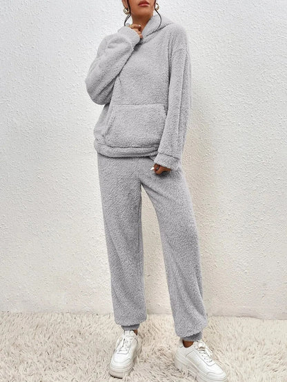 Meredith – Fluffy Hooded Lounge Set