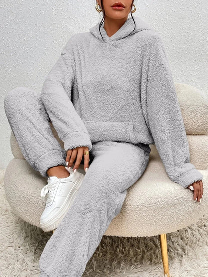 Meredith – Fluffy Hooded Lounge Set