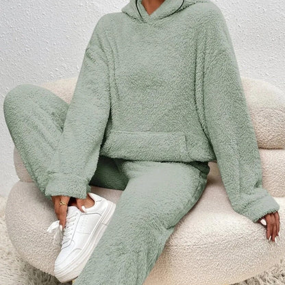 Meredith – Fluffy Hooded Lounge Set