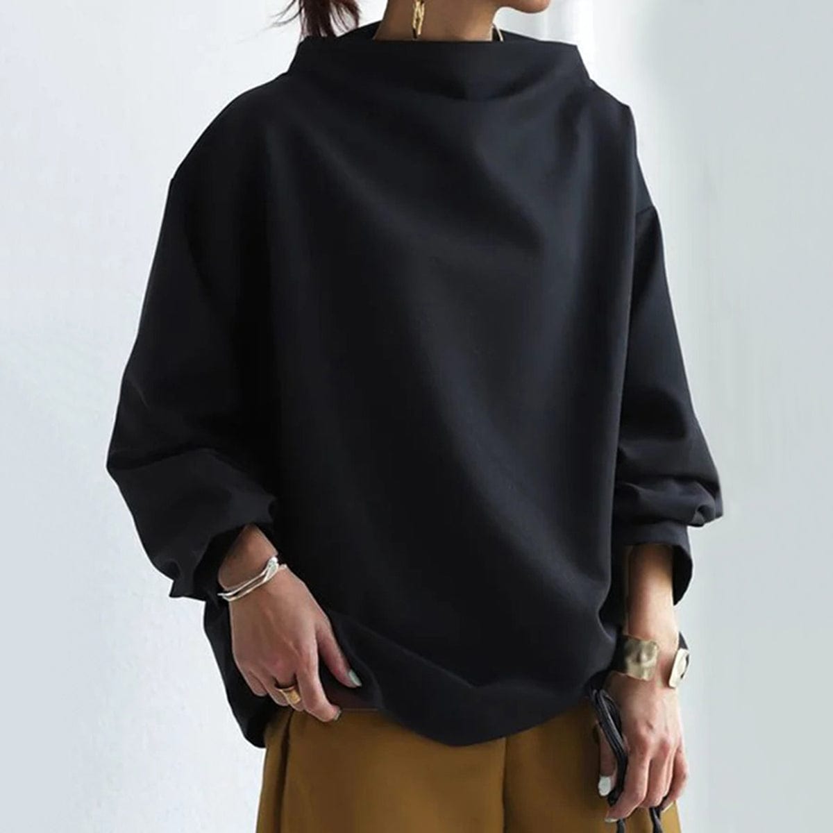 Katherine – Oversized High-Neck Relaxed Top