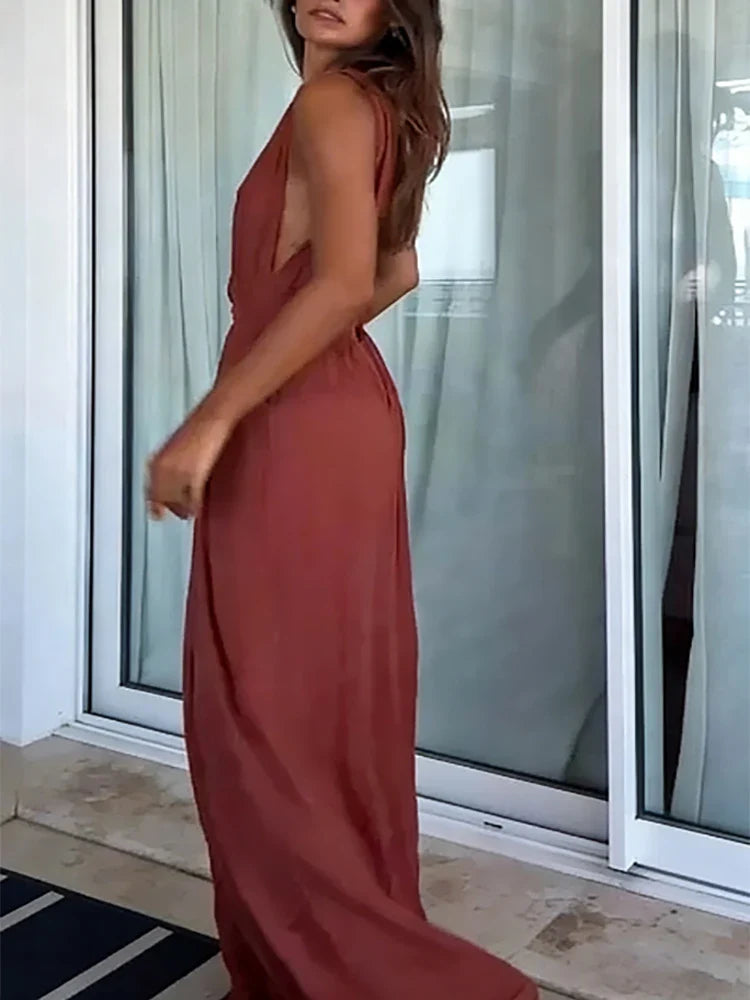 Sondra – Deep V Wide-Leg Elegant Jumpsuit
