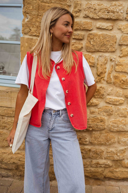 Laverne – Button-Front Sleeveless Vest