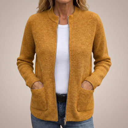 Heather – Ribbed Zip-Up Cardigan with Deep Pockets