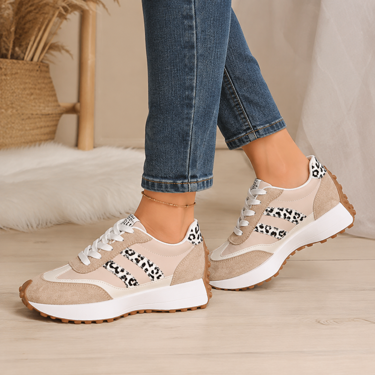 Mercedes – Leopard Panel Lace-Up Sneakers