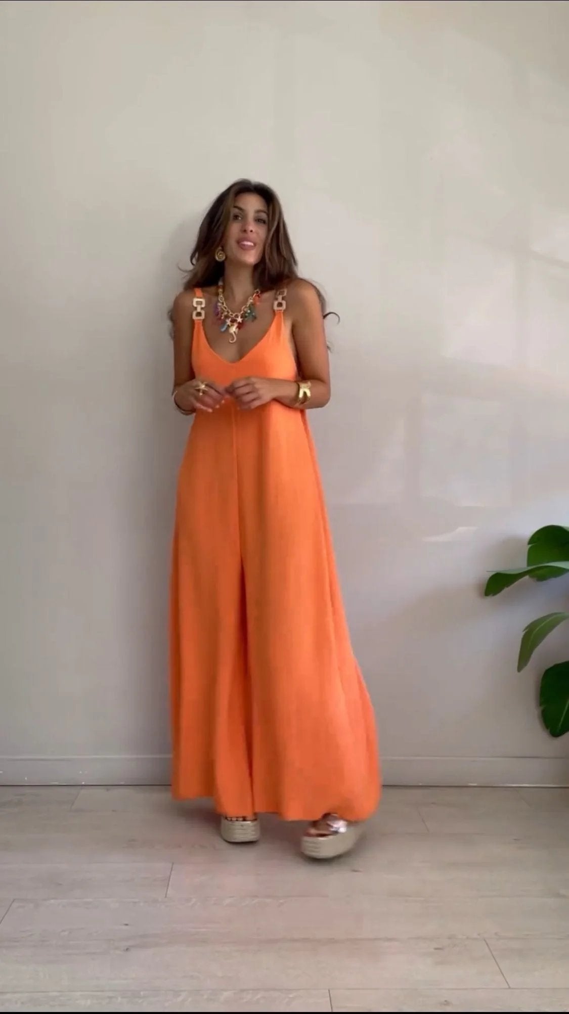 Brittany – Relaxed Wide-Leg Sleeveless Jumpsuit