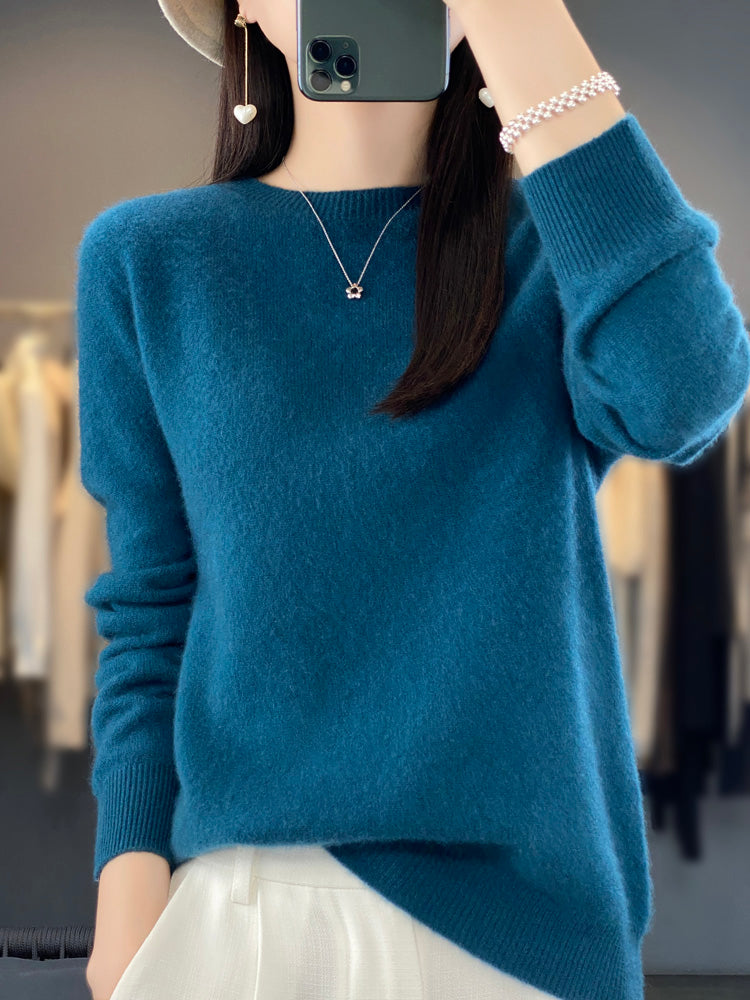 Trudy – Soft Knit Round Neck Sweater