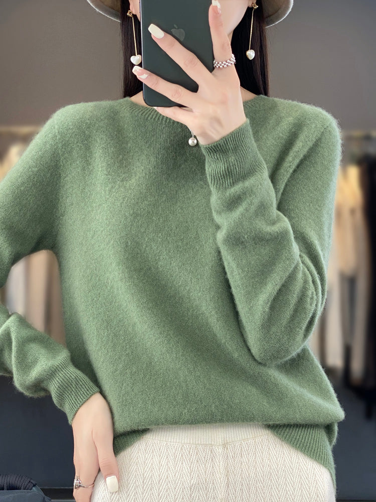 Trudy – Soft Knit Round Neck Sweater