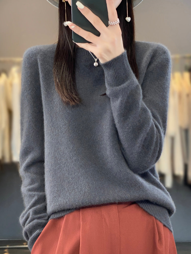 Trudy – Soft Knit Round Neck Sweater