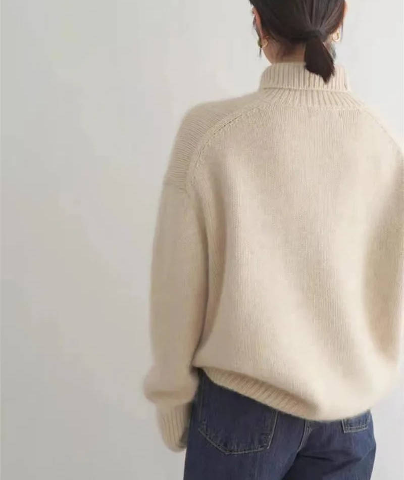 Kari – Oversized Turtleneck Knit Sweater