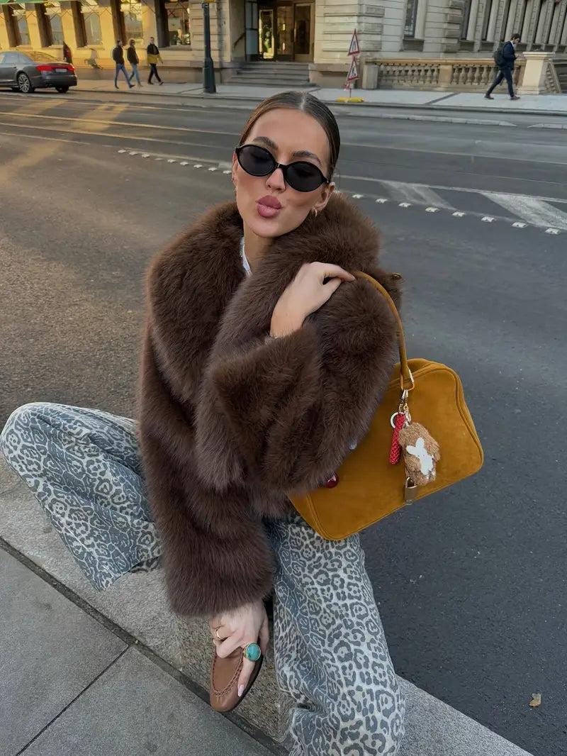 Rosemarie – Luxurious Faux Fur Cropped Jacket