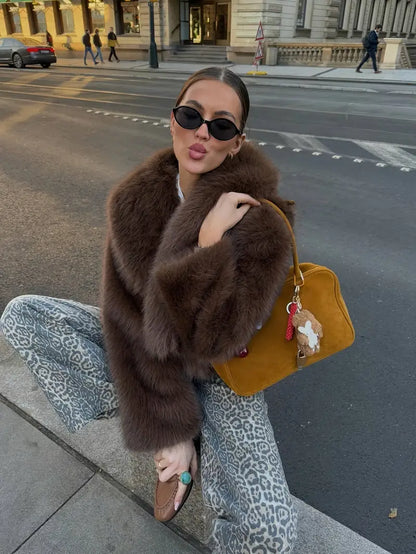 Rosemarie – Luxurious Faux Fur Cropped Jacket