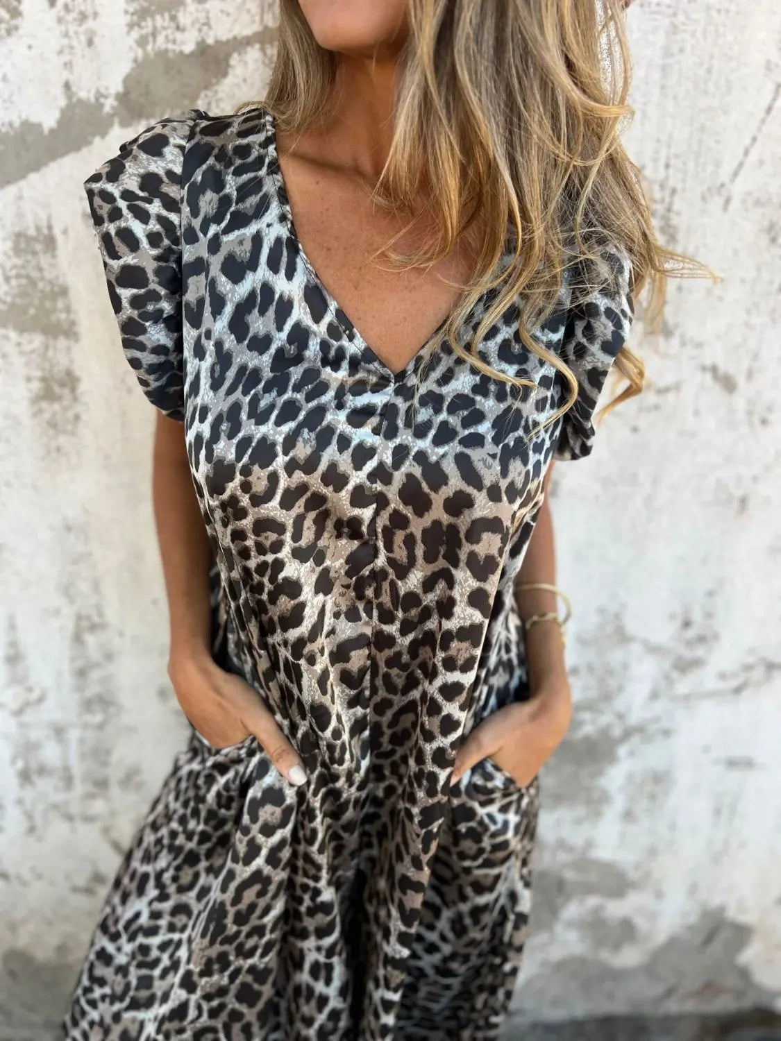 Kendall – Animal Print Tiered Midi Dress