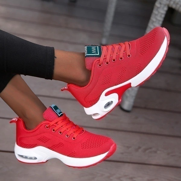 Bonita – Cushioned Lace-Up Sports Sneakers