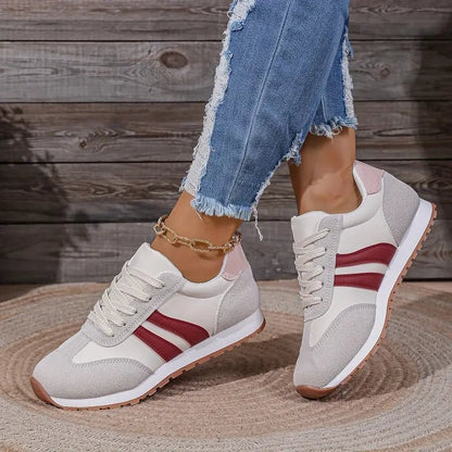 Vonda – Retro Lace-Up Everyday Sneakers